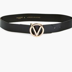 Valentino by Mario Valentino women’s belt size medium